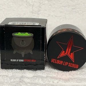 Jeffree Star Lip Scrub